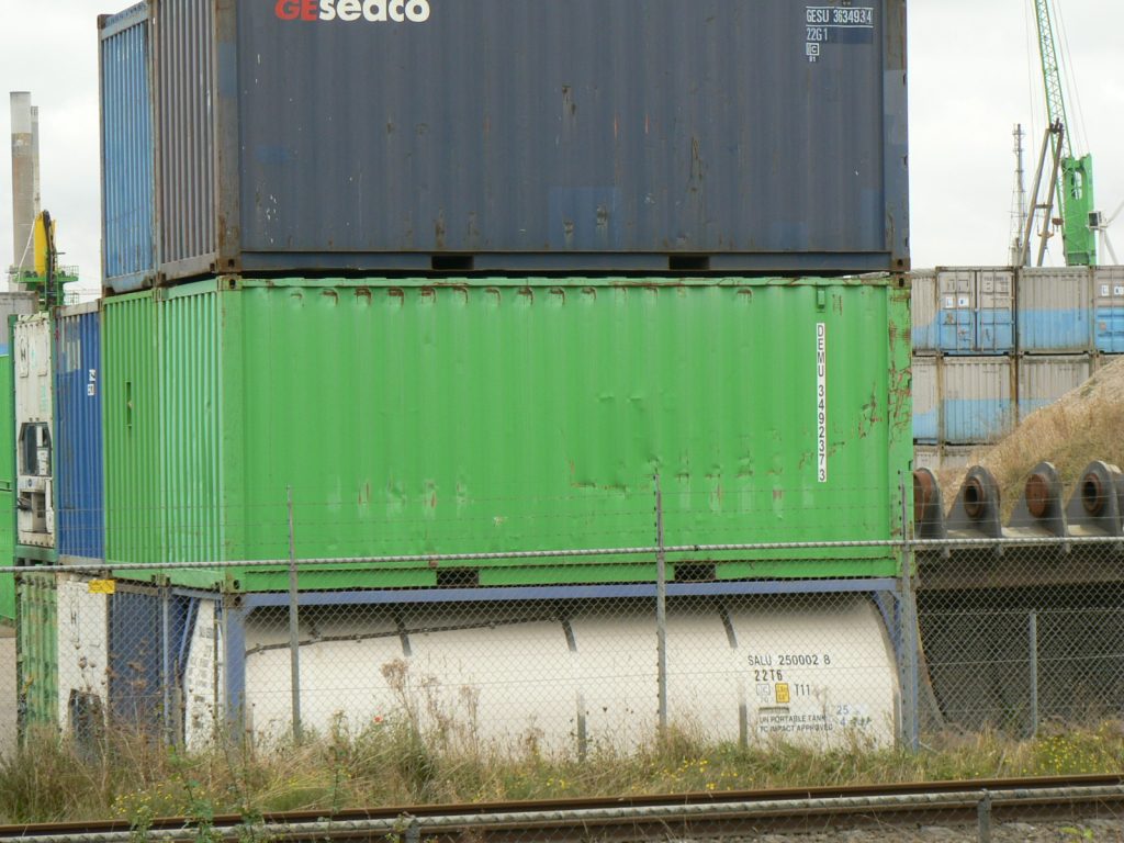 DEMU